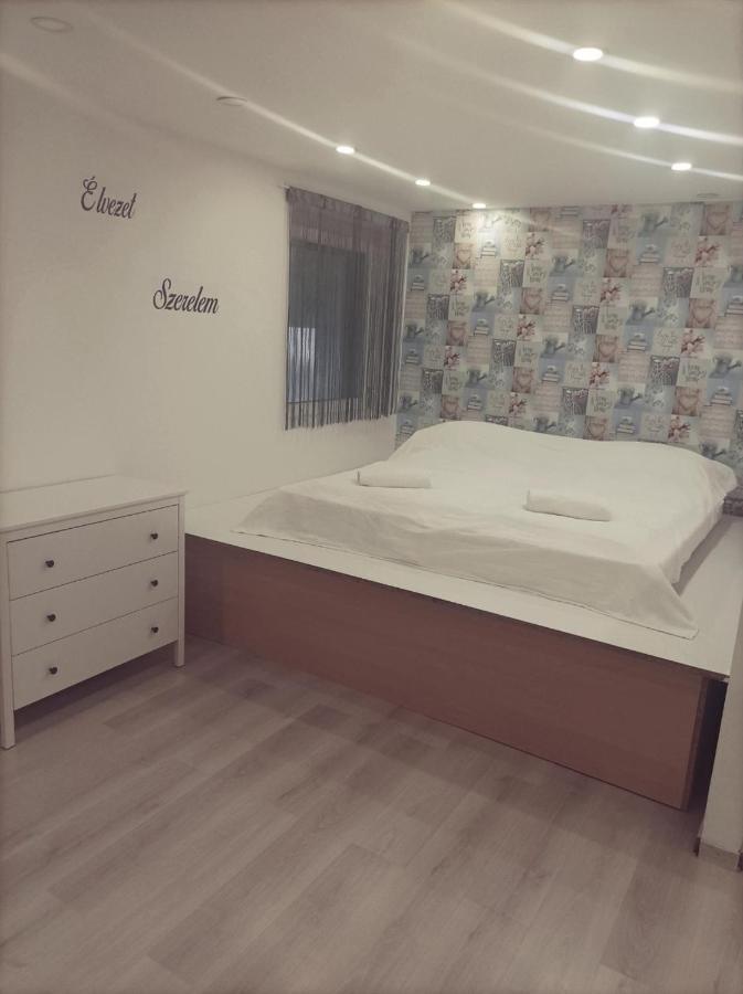 Magnólia Apartman Siófok Exterior foto