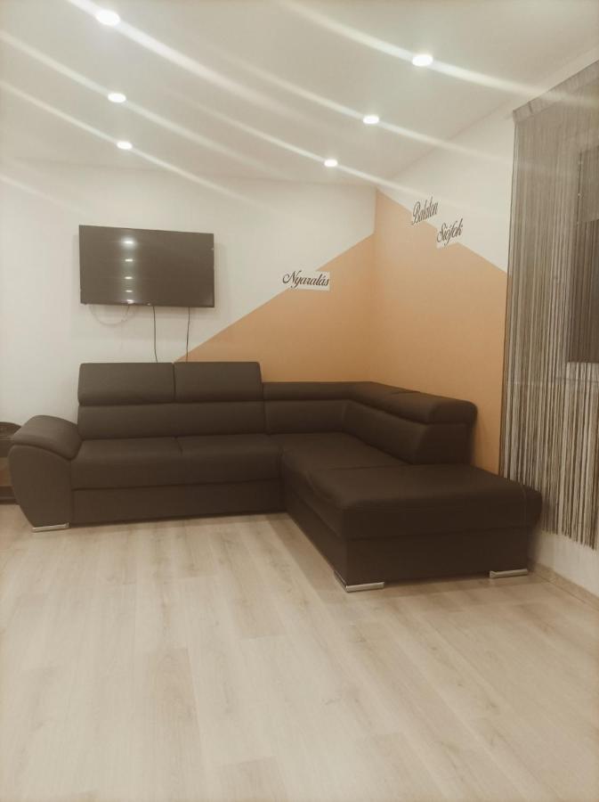 Magnólia Apartman Siófok Exterior foto