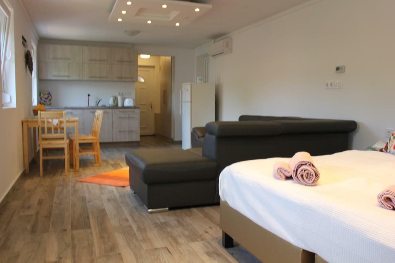Magnólia Apartman Siófok Exterior foto